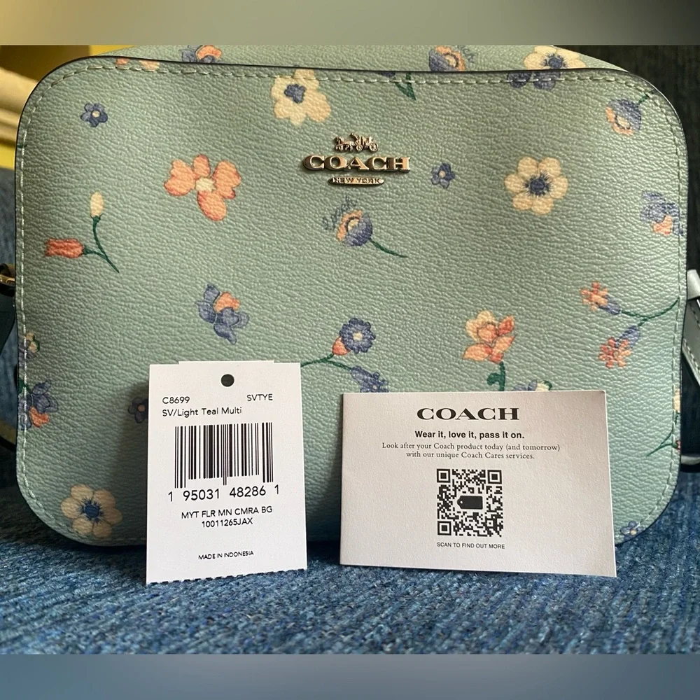 Coach 🩵 Light Blue Floral 🌼 Camera Bag ✨ Purse - Picture 4 of 7